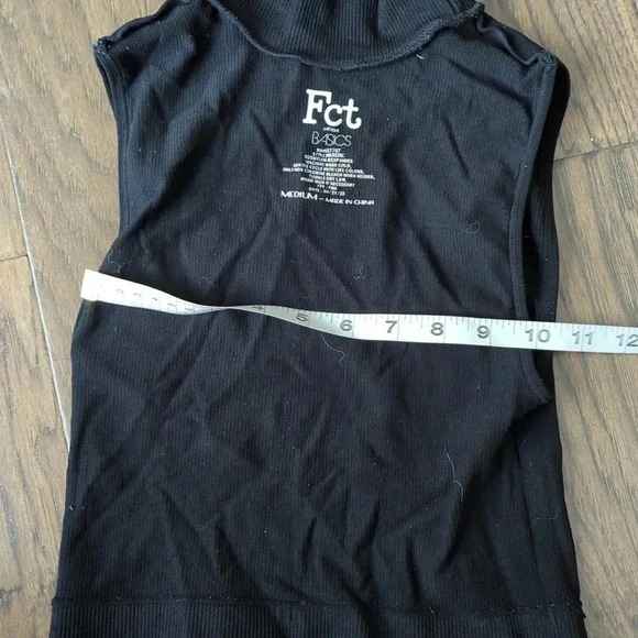 Stretchy  Top - Picture 5 of 6